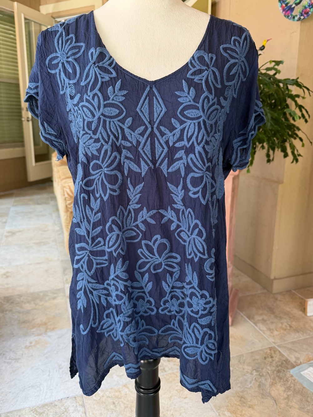 Johnny Was Blue Embroidered Short-Sleeve Top,
Size M.